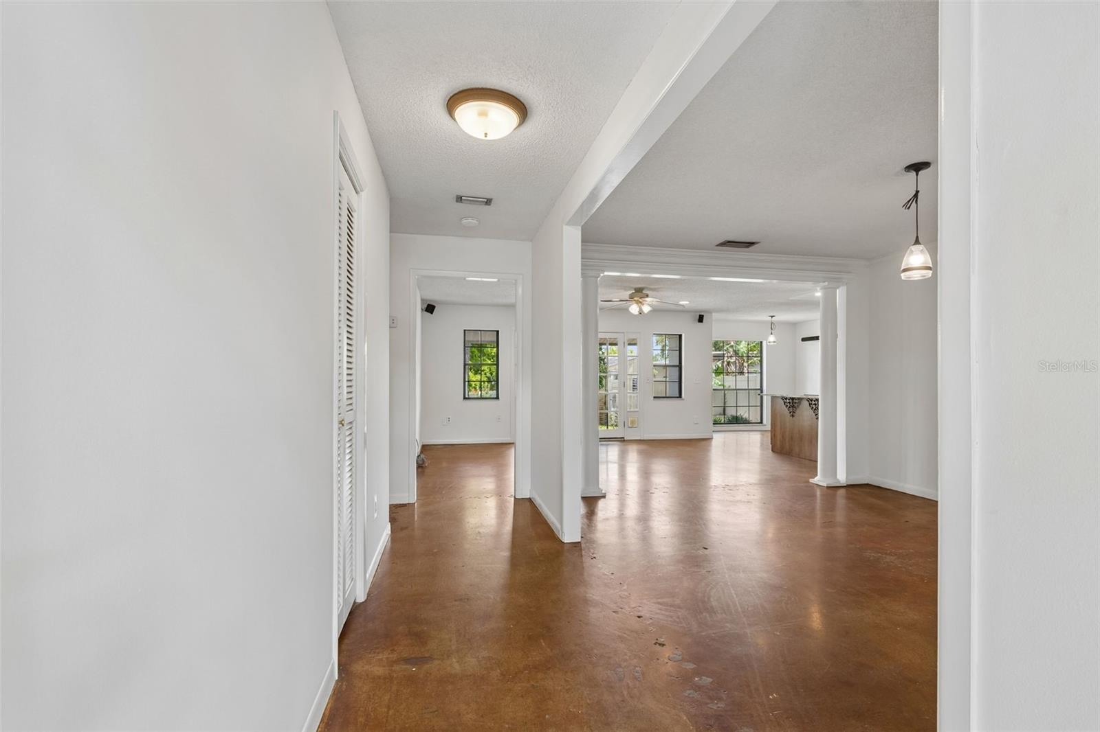 13338 LAKE GEORGE LN, TAMPA, FL, 33618