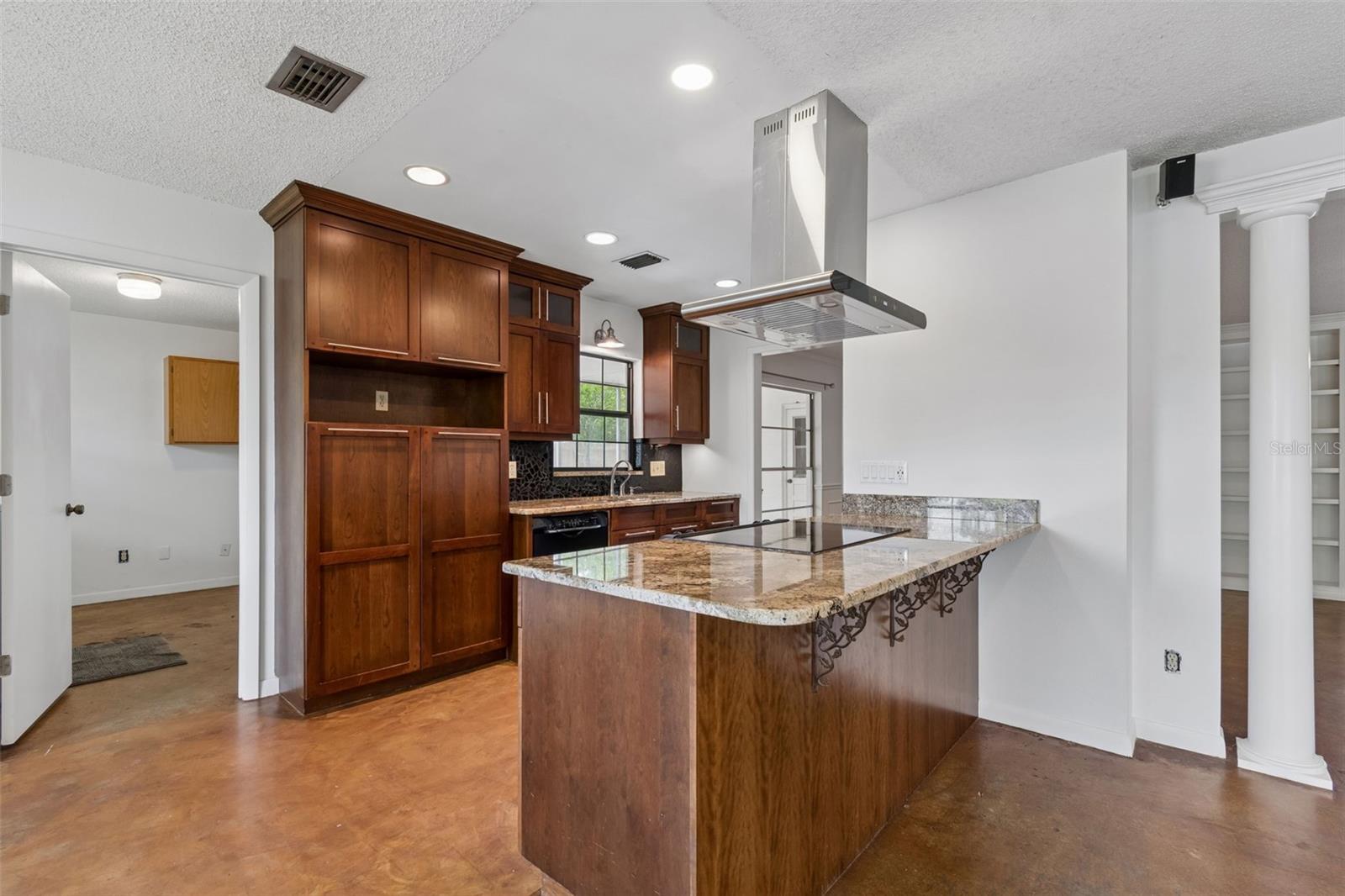 13338 LAKE GEORGE LN, TAMPA, FL, 33618