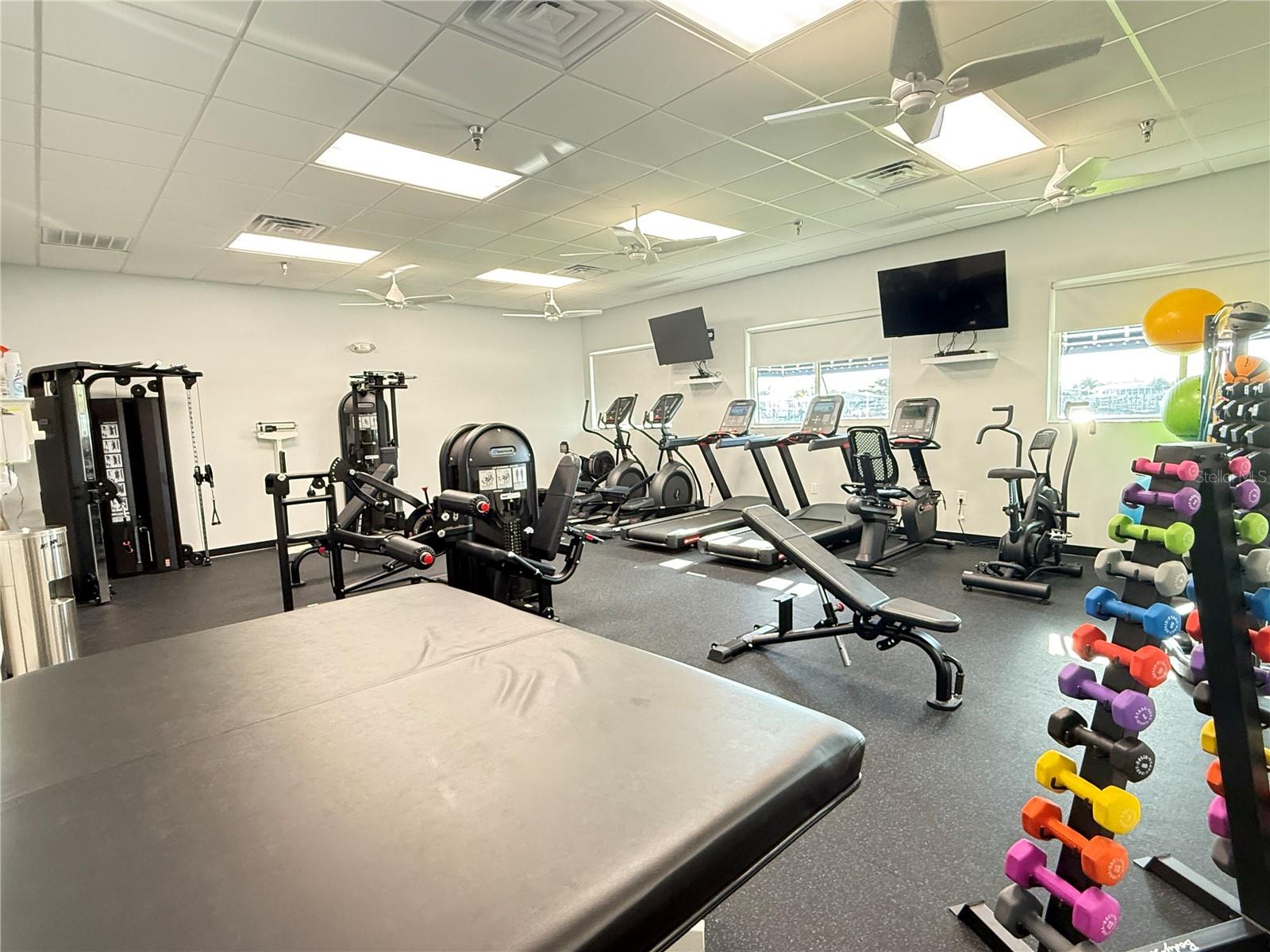 563 MOUNT PINEY AVE NE #691, ST PETERSBURG, FL, 33702