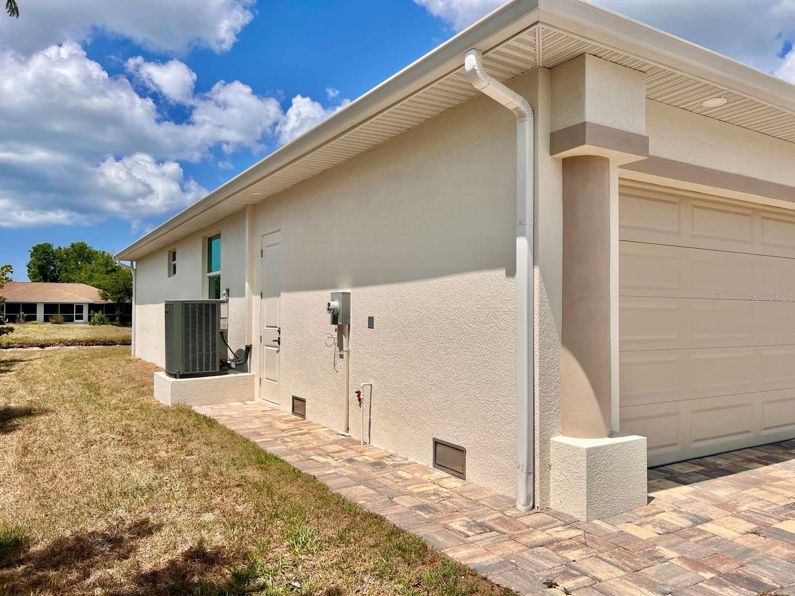 55 ROTONDA CIR, ROTONDA WEST, FL, 33947