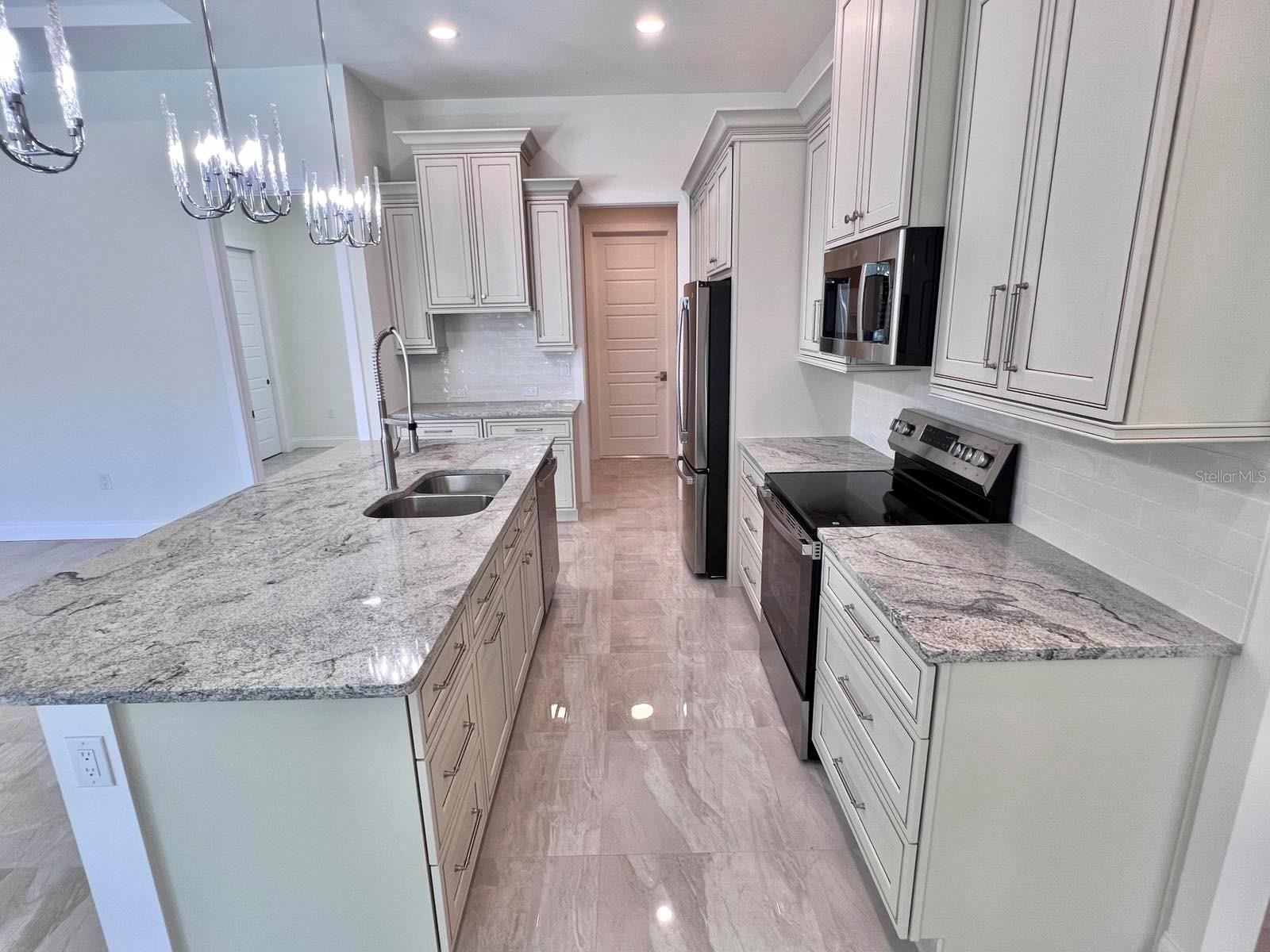 55 ROTONDA CIR, ROTONDA WEST, FL, 33947