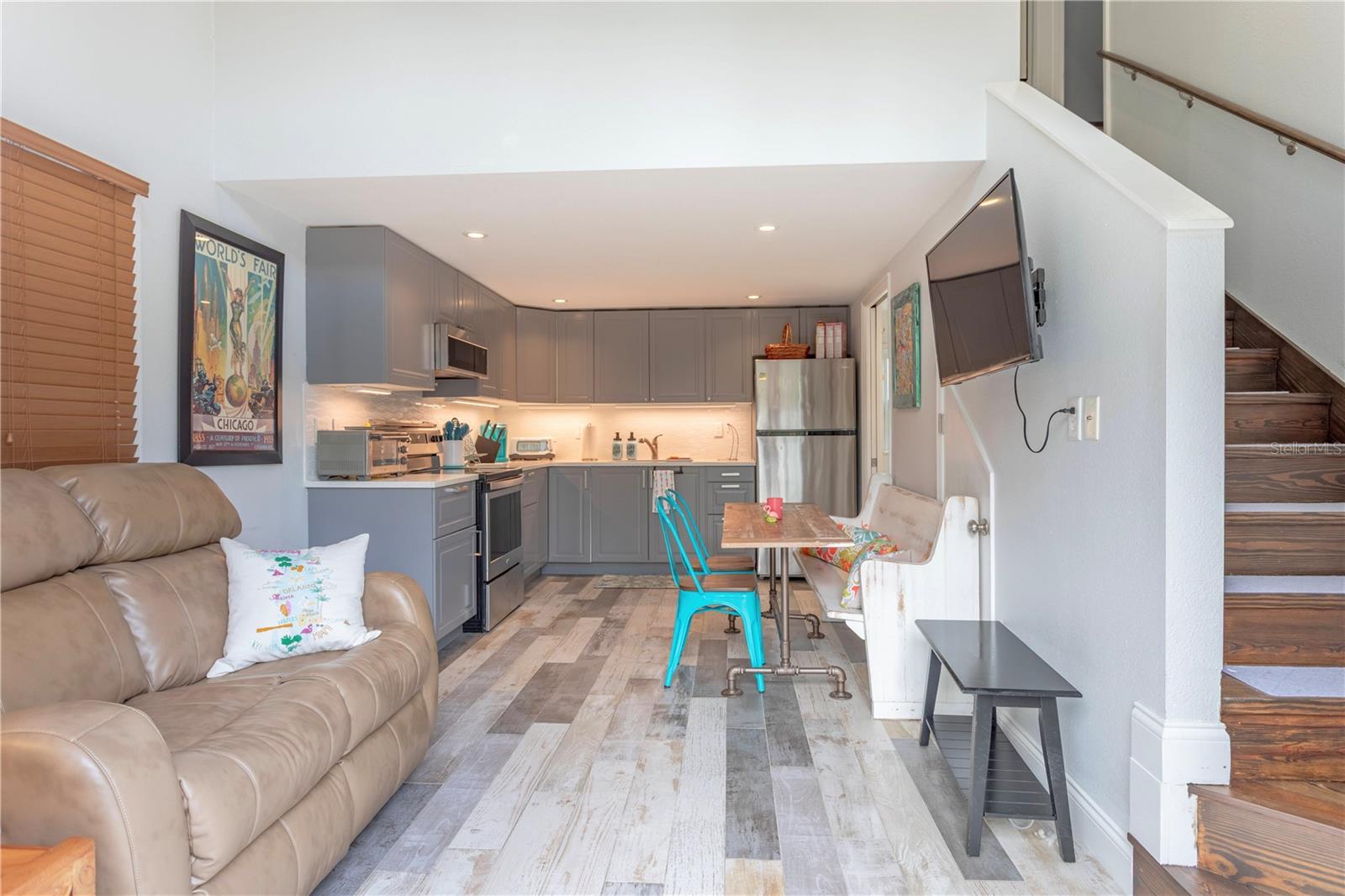 422 E GORE ST, ORLANDO, FL, 32806