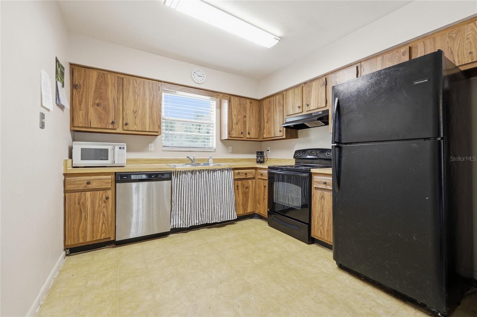 VALWOOD, GAINESVILLE, FL, 32608