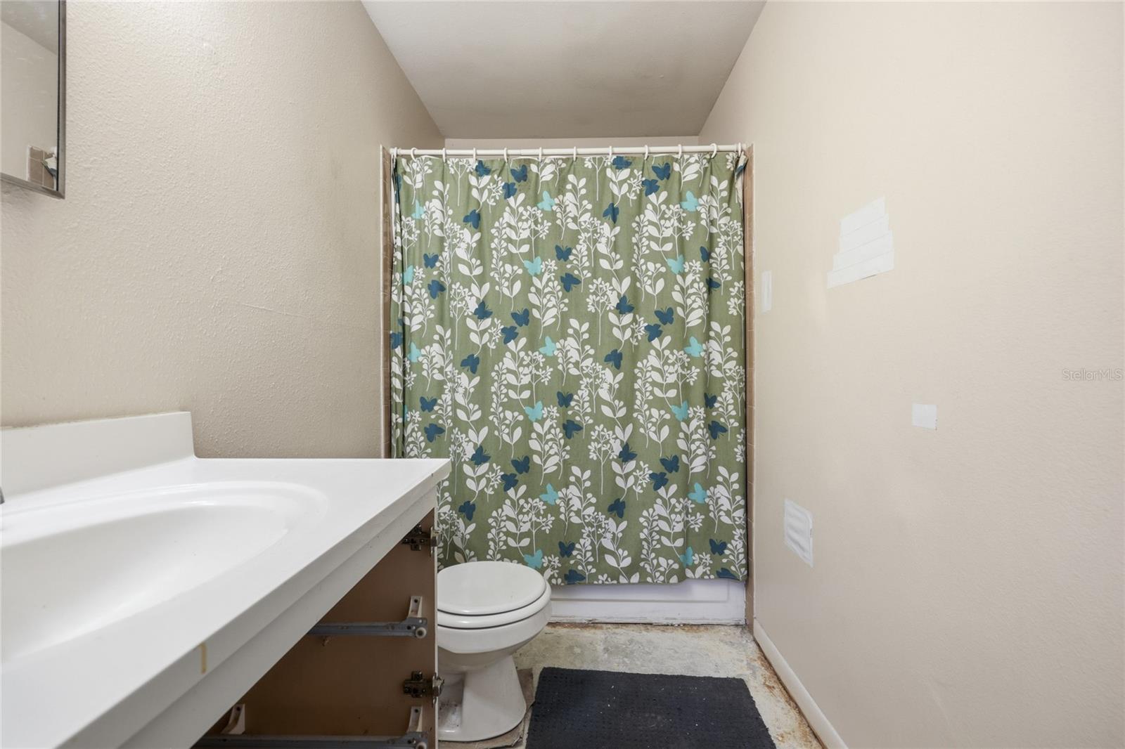 VALWOOD, GAINESVILLE, FL, 32608