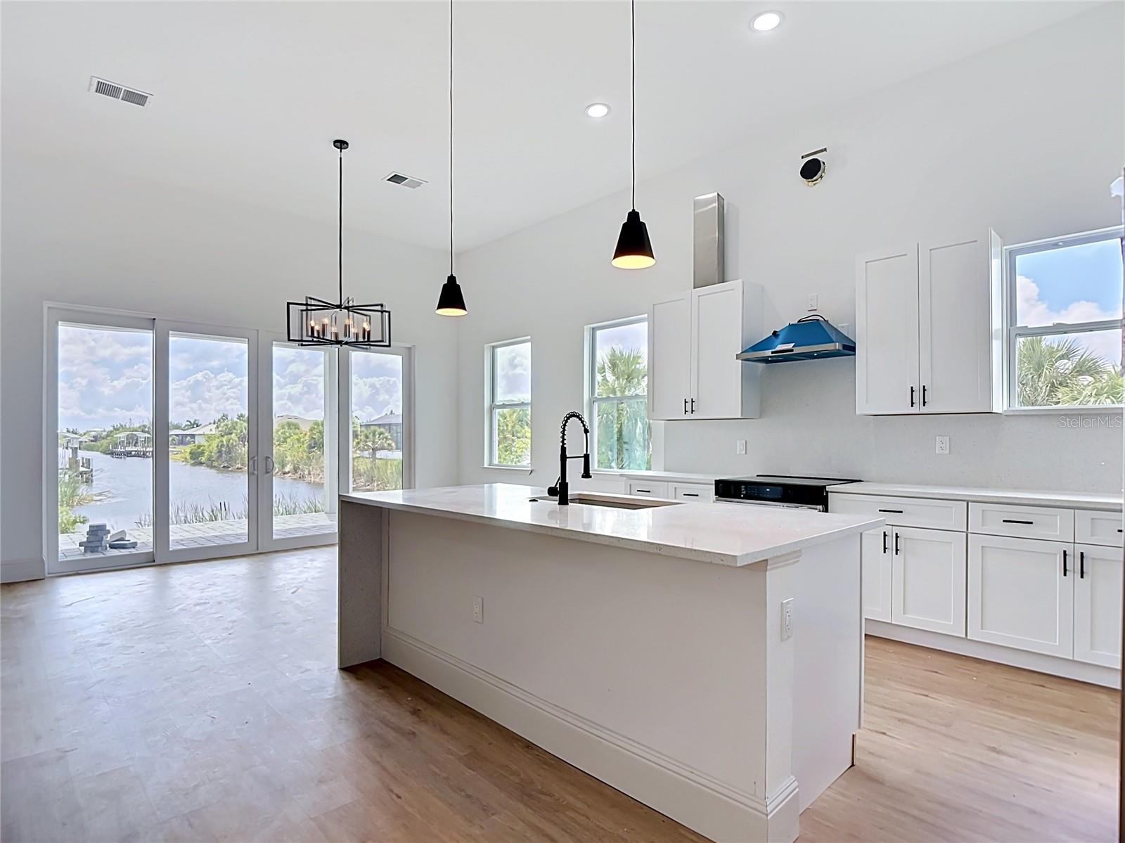 10262 KINGSVILLE DR, PORT CHARLOTTE, FL, 33981