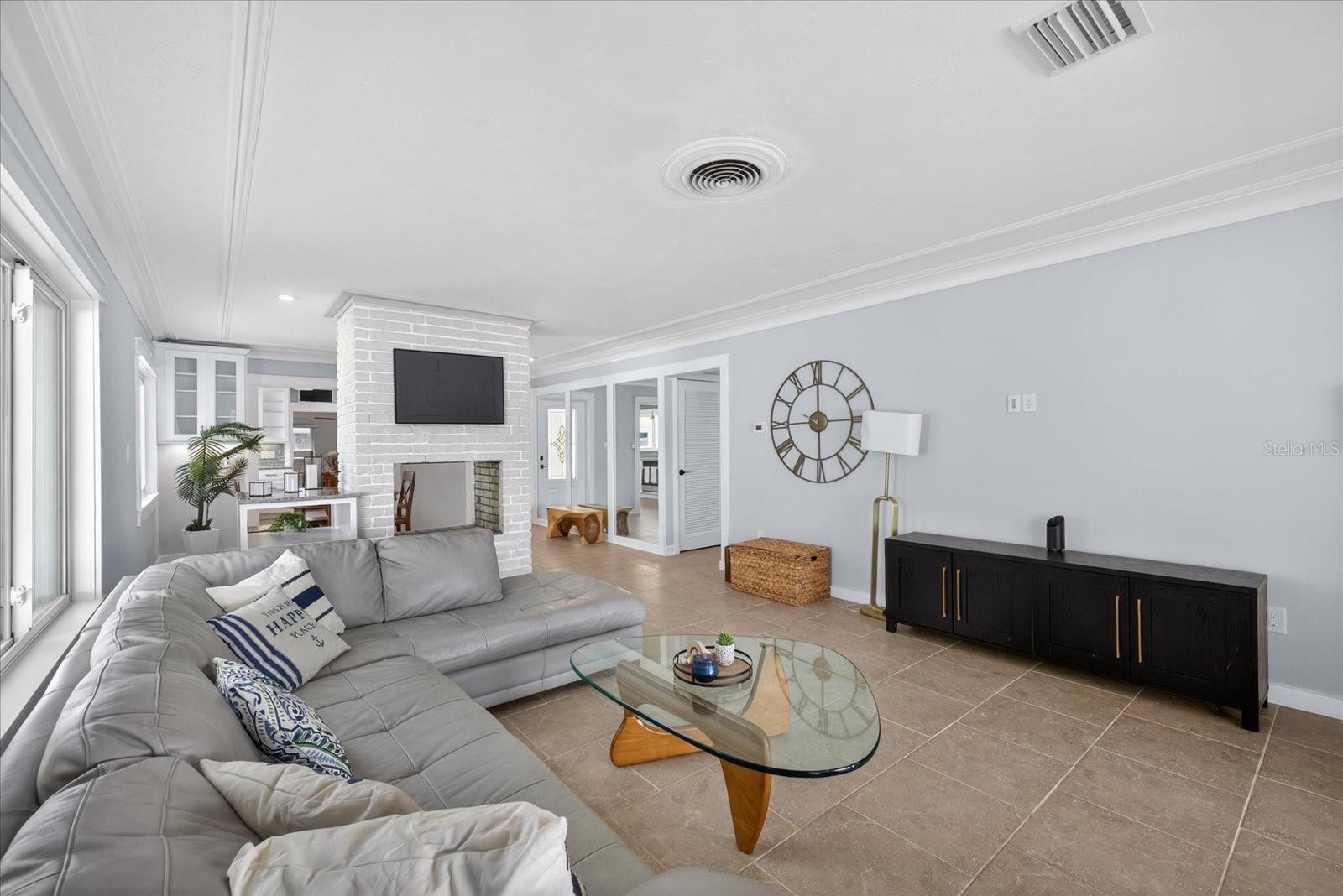 16126 4TH ST E, REDINGTON BEACH, FL, 33708