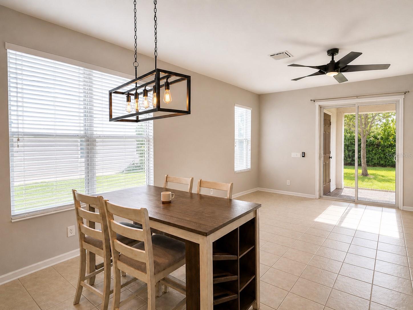 1126 GRANTHAM DR, SARASOTA, FL, 34234