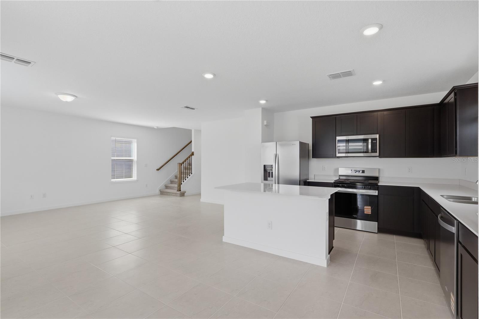 33444 BINDING TIES LN, WESLEY CHAPEL, FL, 33545