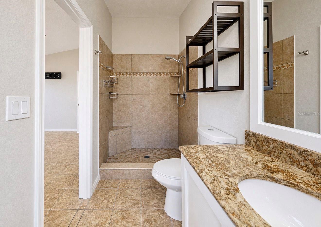 11537 CRESTLAKE VILLAGE DR, RIVERVIEW, FL, 33569