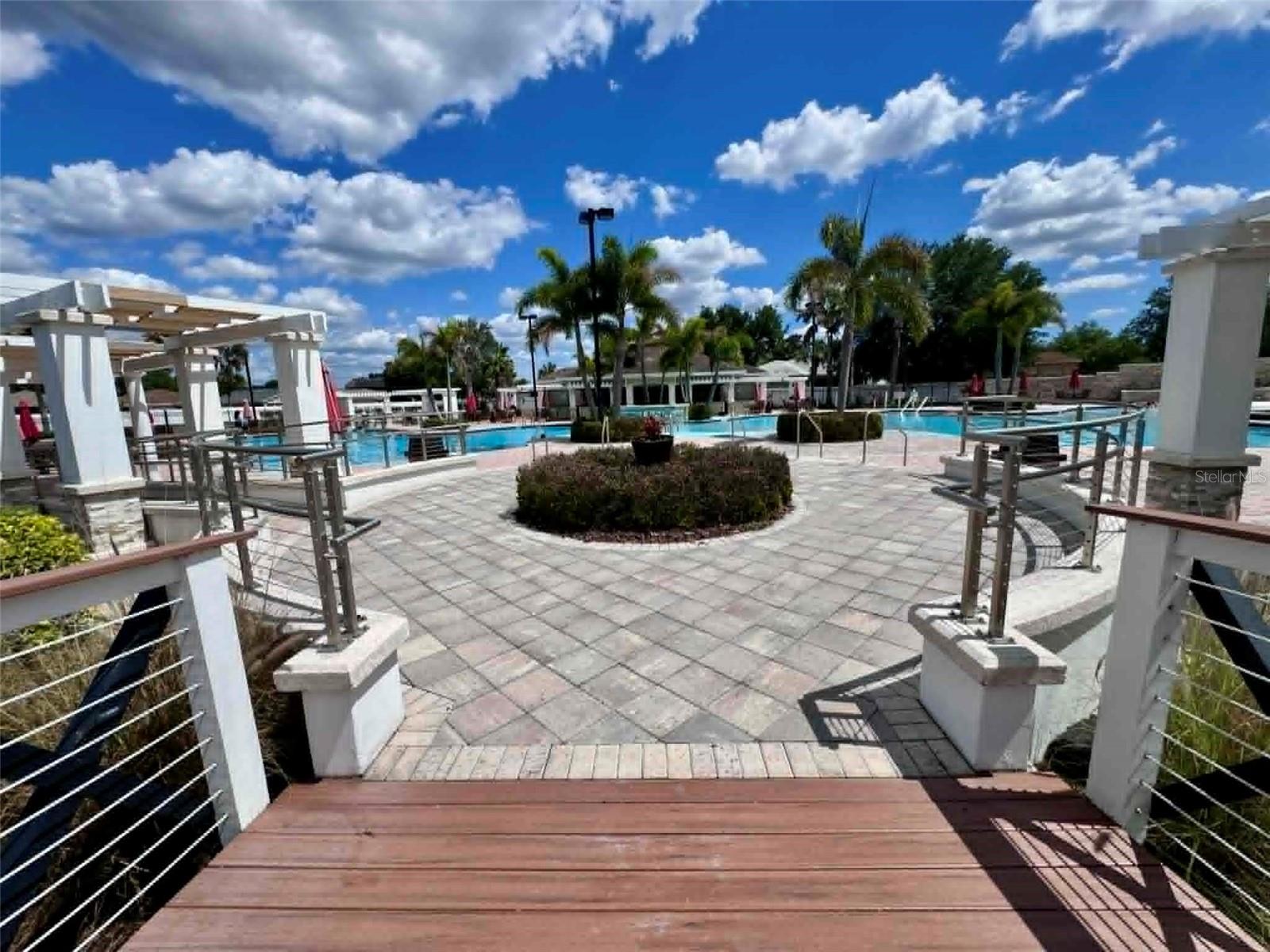 11537 CRESTLAKE VILLAGE DR, RIVERVIEW, FL, 33569