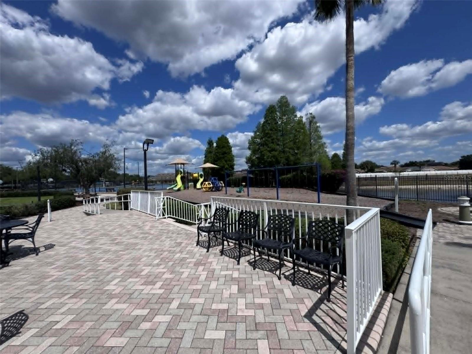 11537 CRESTLAKE VILLAGE DR, RIVERVIEW, FL, 33569