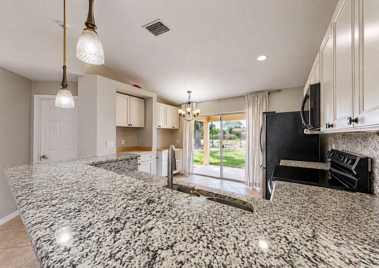 11537 CRESTLAKE VILLAGE DR, RIVERVIEW, FL, 33569