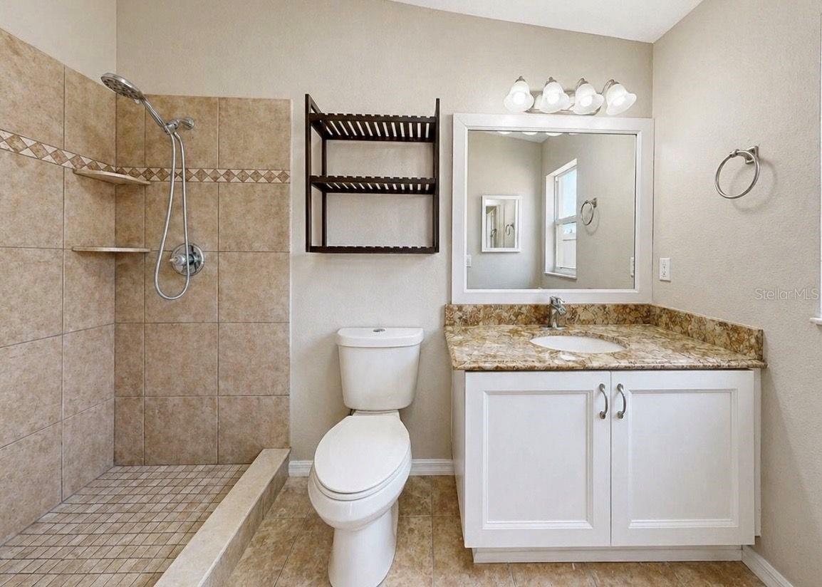 11537 CRESTLAKE VILLAGE DR, RIVERVIEW, FL, 33569