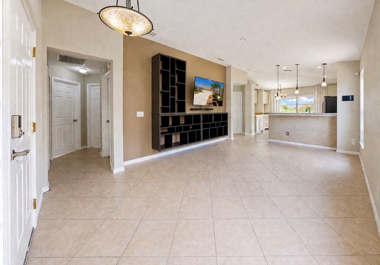 11537 CRESTLAKE VILLAGE DR, RIVERVIEW, FL, 33569