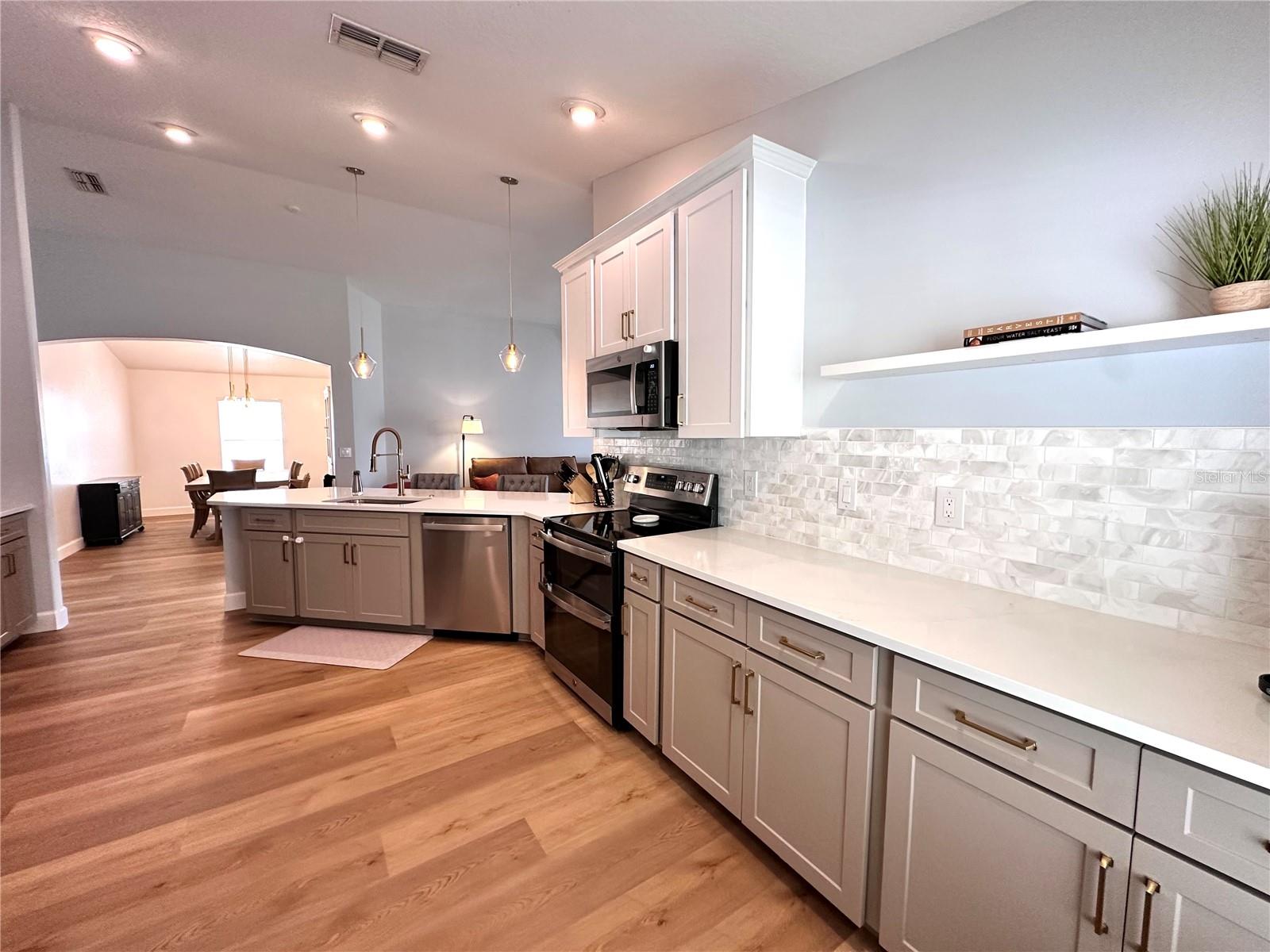 18353 HOLLAND HOUSE LOOP, LAND O LAKES, FL, 34638