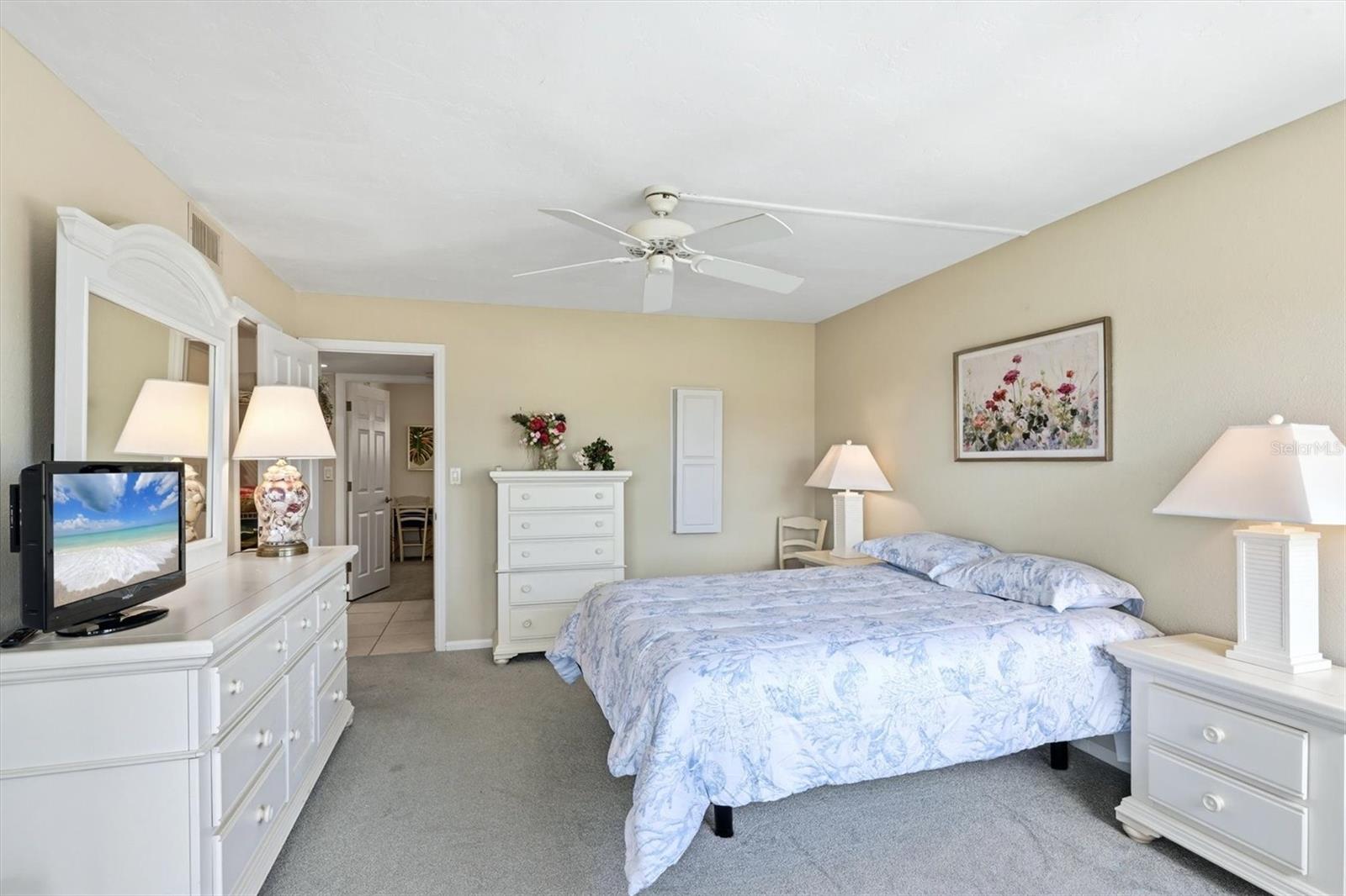 1215 S PORTOFINO DR #406, SARASOTA, FL, 34242