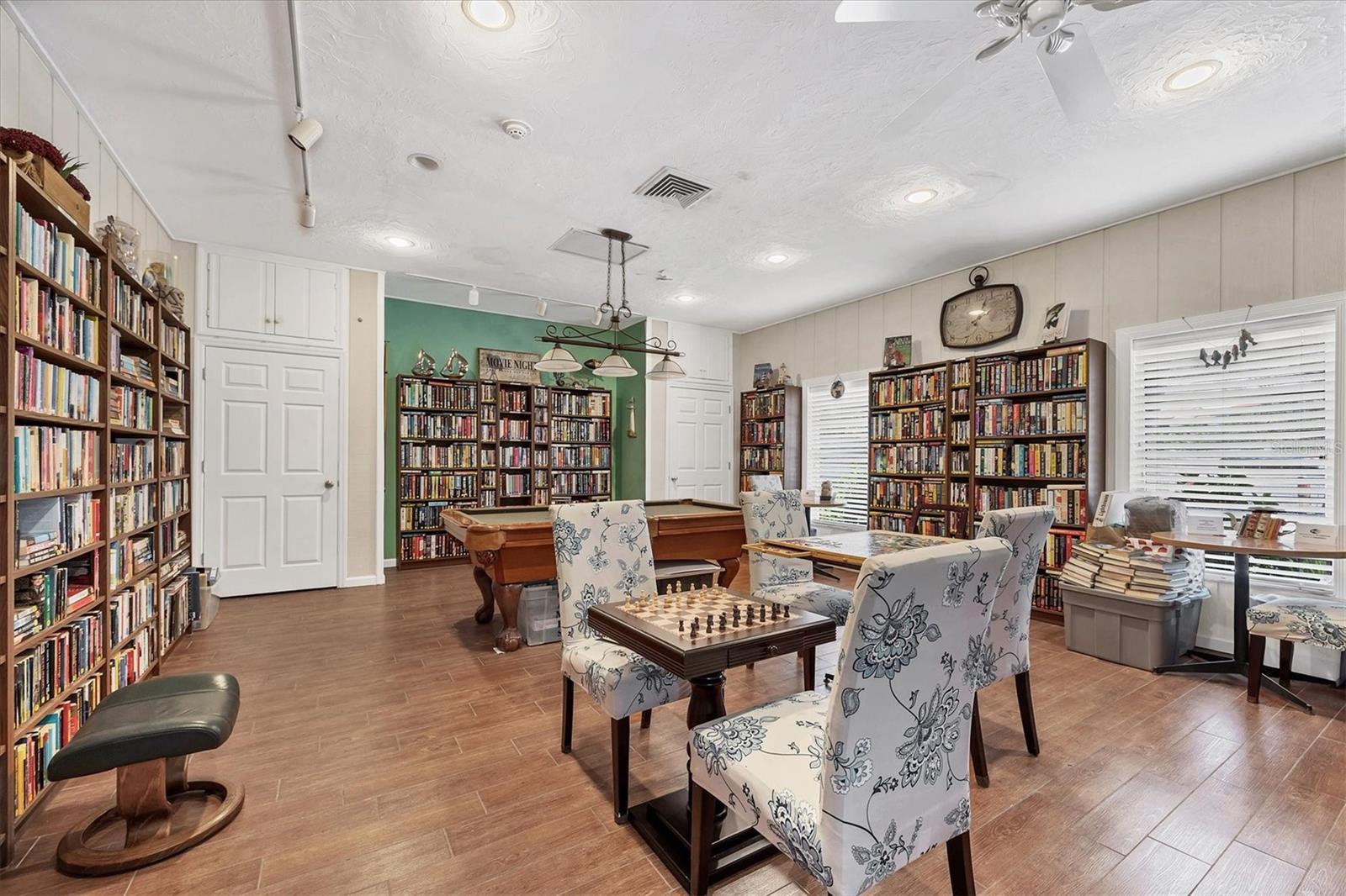 1215 S PORTOFINO DR #406, SARASOTA, FL, 34242