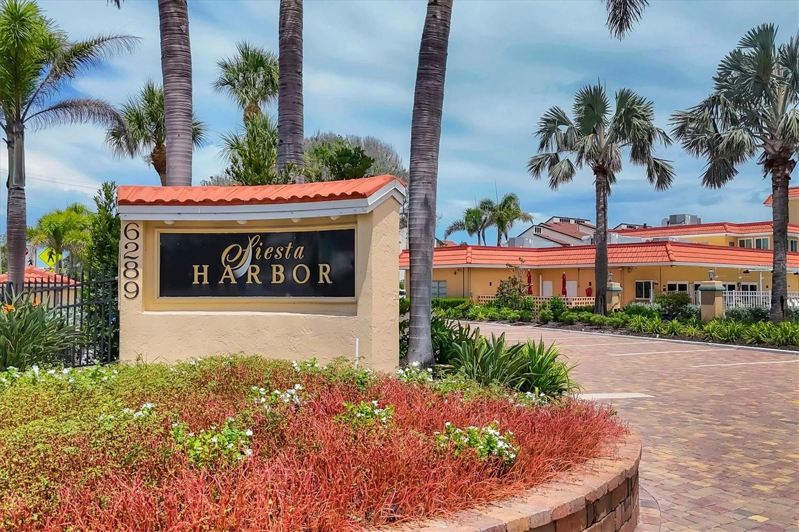 1215 S PORTOFINO DR #406, SARASOTA, FL, 34242