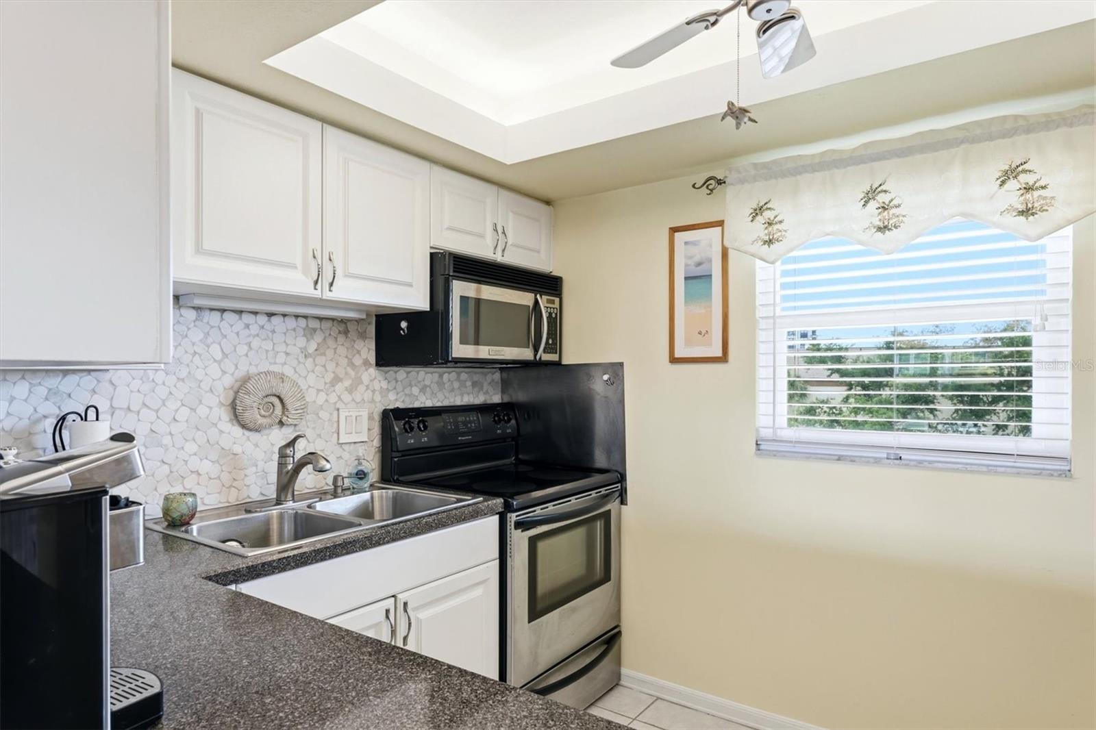 1215 S PORTOFINO DR #406, SARASOTA, FL, 34242