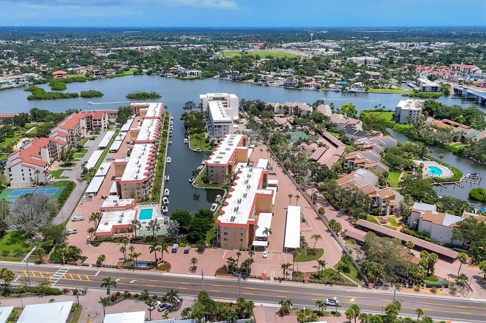 1215 S PORTOFINO DR #406, SARASOTA, FL, 34242