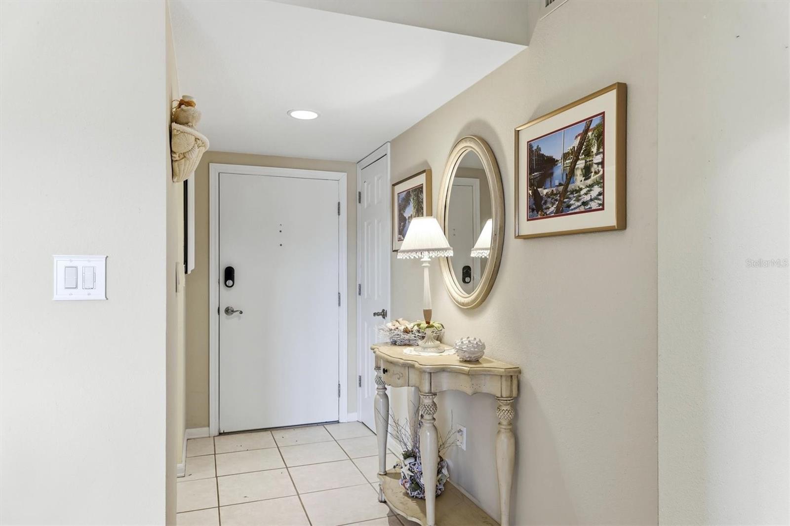 1215 S PORTOFINO DR #406, SARASOTA, FL, 34242