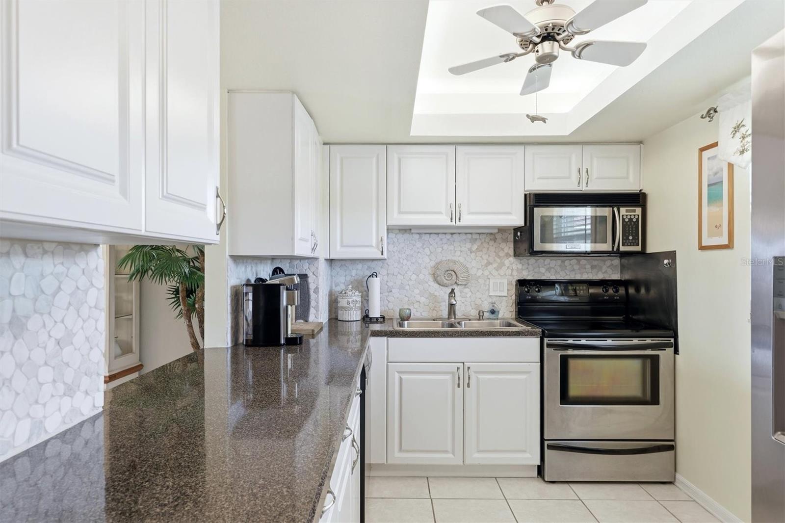 1215 S PORTOFINO DR #406, SARASOTA, FL, 34242