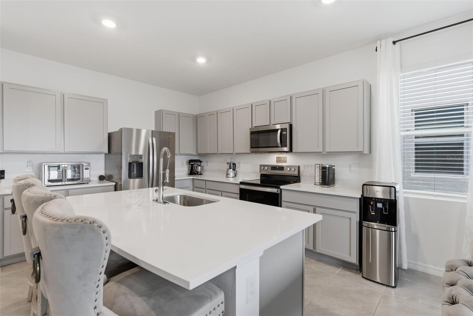 444 MANGROVE SHADE CIR, APOLLO BEACH, FL, 33572