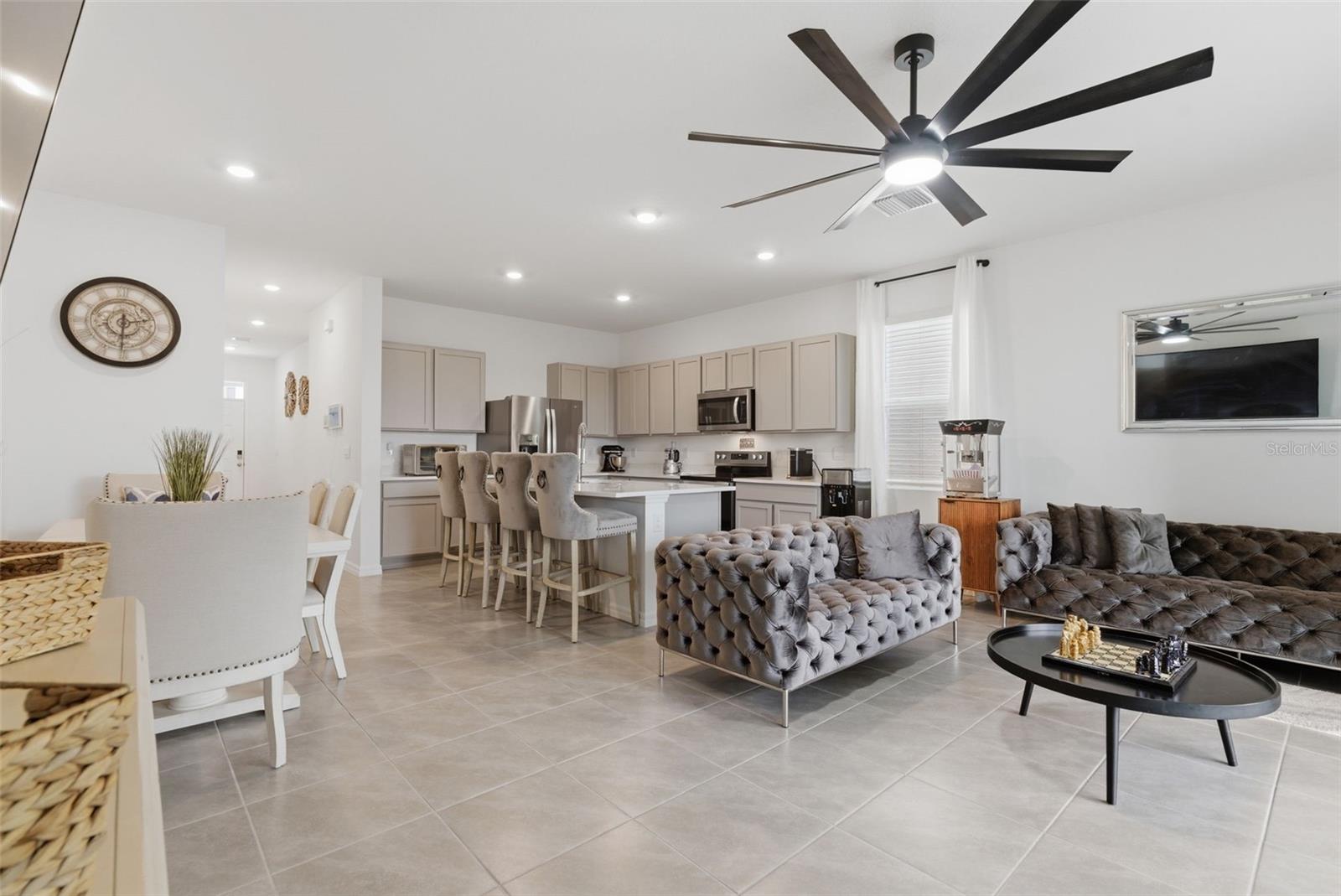 444 MANGROVE SHADE CIR, APOLLO BEACH, FL, 33572