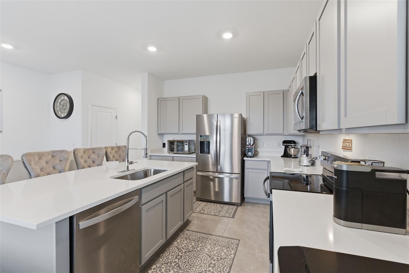 444 MANGROVE SHADE CIR, APOLLO BEACH, FL, 33572
