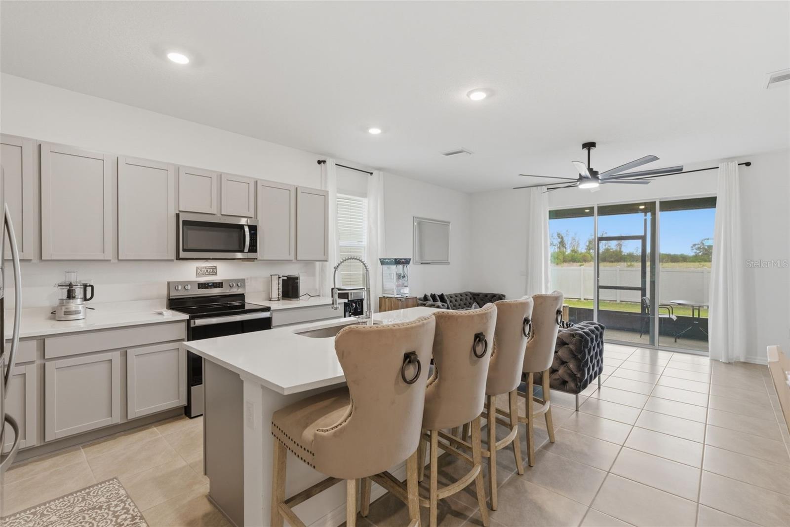444 MANGROVE SHADE CIR, APOLLO BEACH, FL, 33572