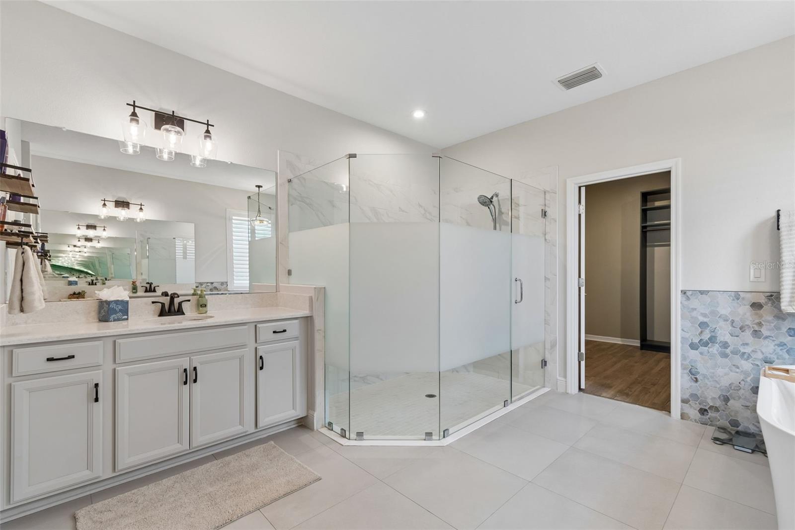 6870 TALAMORE DR, WESLEY CHAPEL, FL, 33545