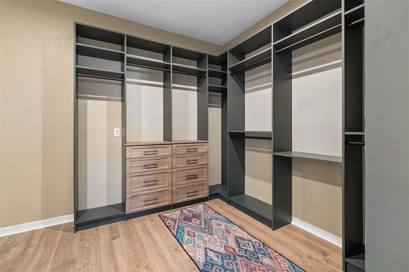 6870 TALAMORE DR, WESLEY CHAPEL, FL, 33545