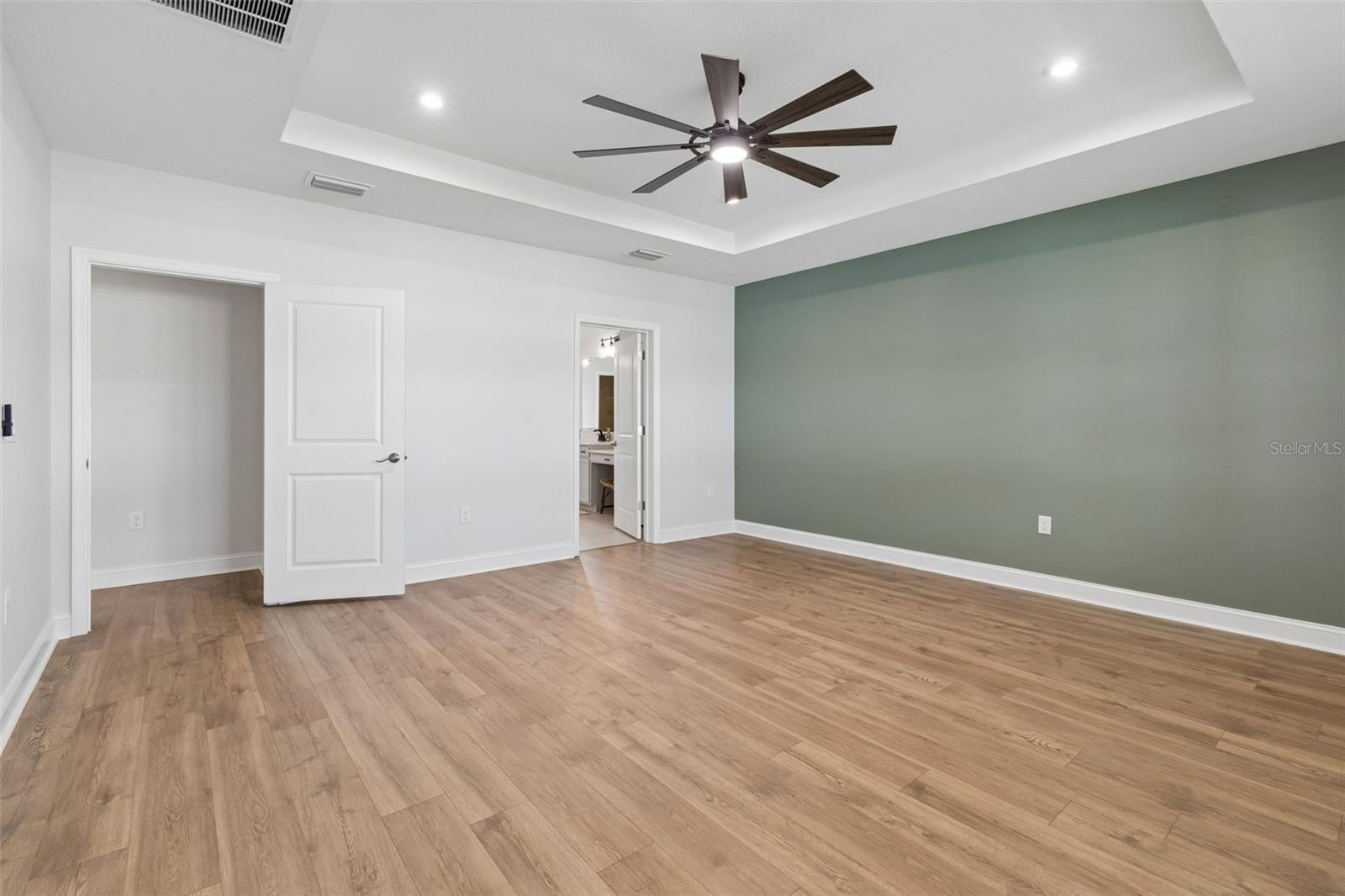 6870 TALAMORE DR, WESLEY CHAPEL, FL, 33545