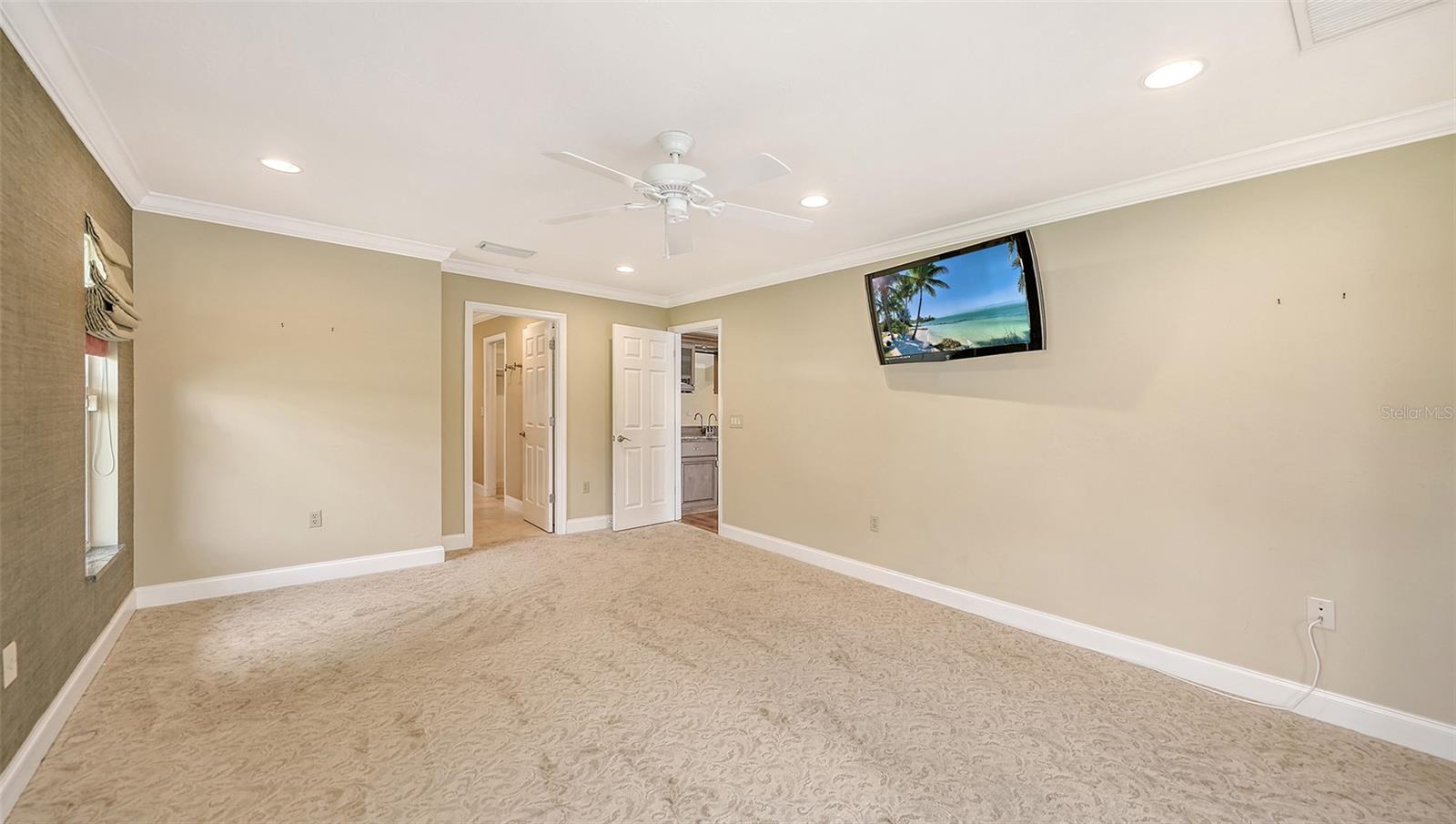 6921 COUNTRY LAKES CIR, SARASOTA, FL, 34243