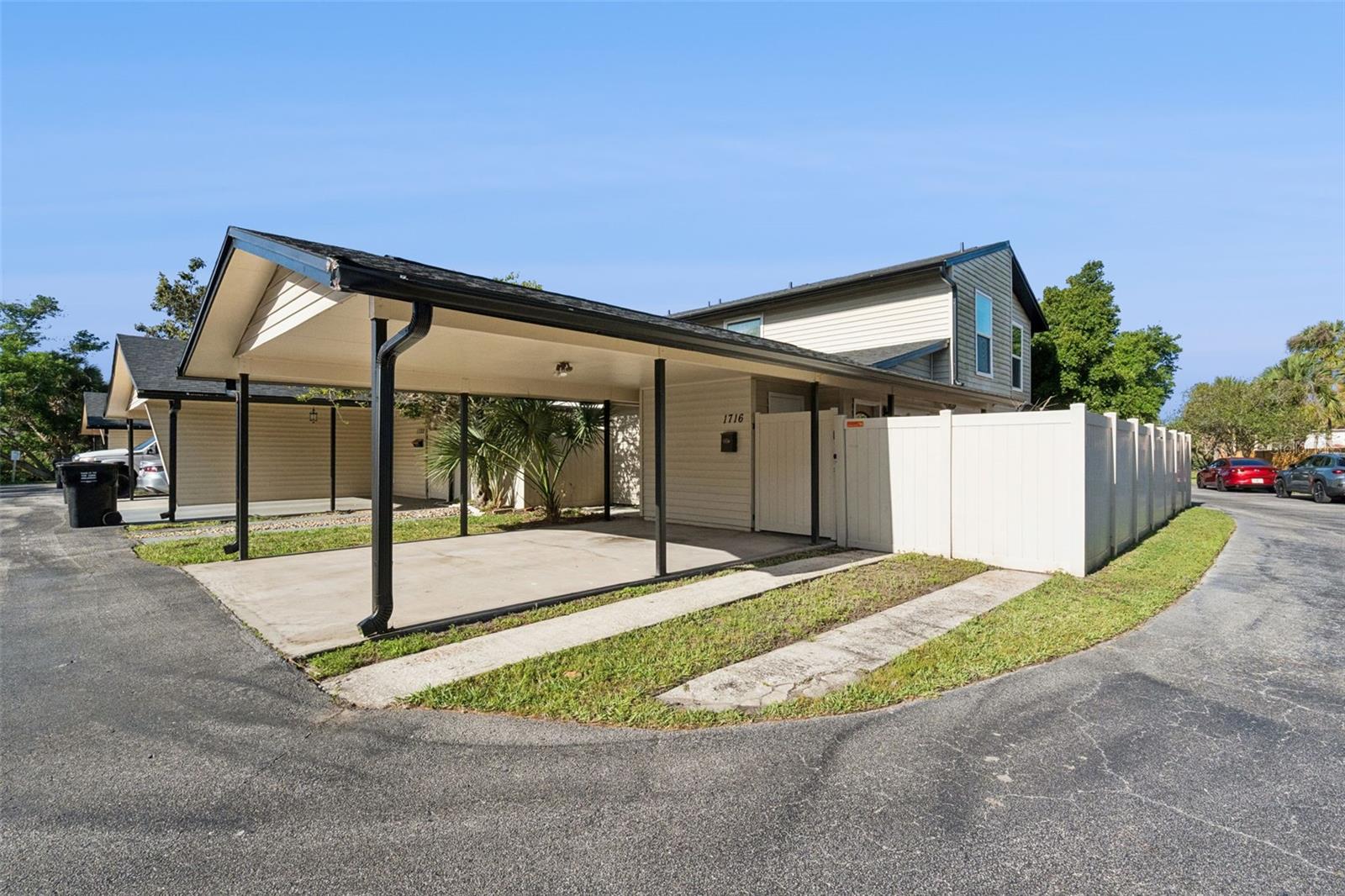 1716 LAFAYETTE CT #1716, ORLANDO, FL, 32807