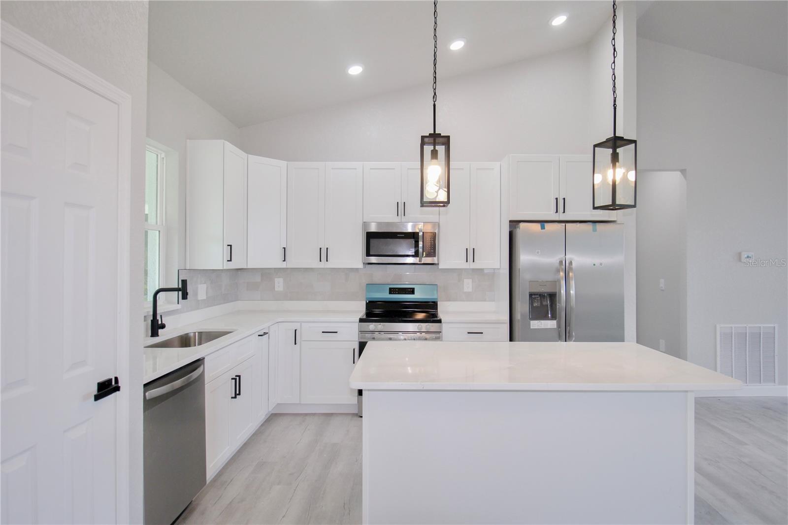 4608 CORTEZ BLVD, SEBRING, FL, 33872