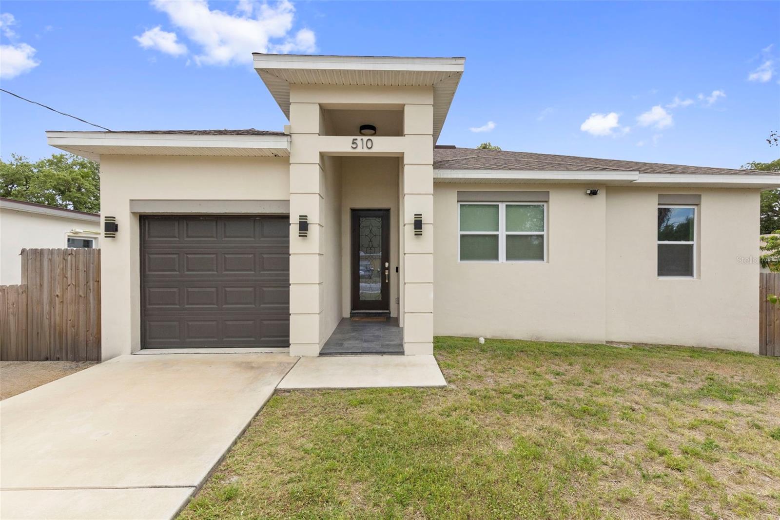 510 E LIME ST, TARPON SPRINGS, FL, 34689