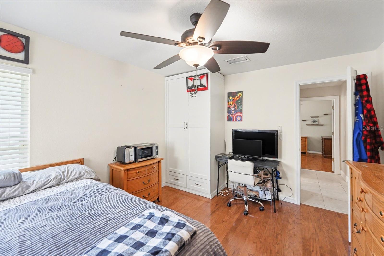 12324 GLENFIELD AVE, TAMPA, FL, 33626