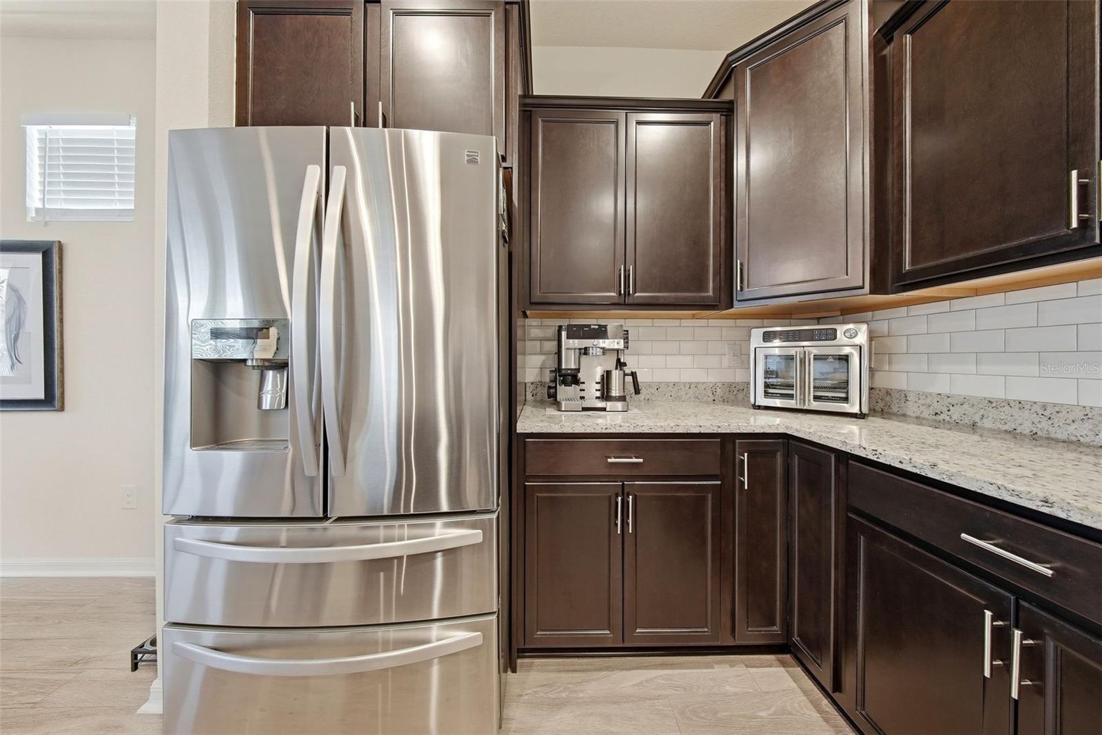 5920 VILLAGE CENTER DR, LITHIA, FL, 33547