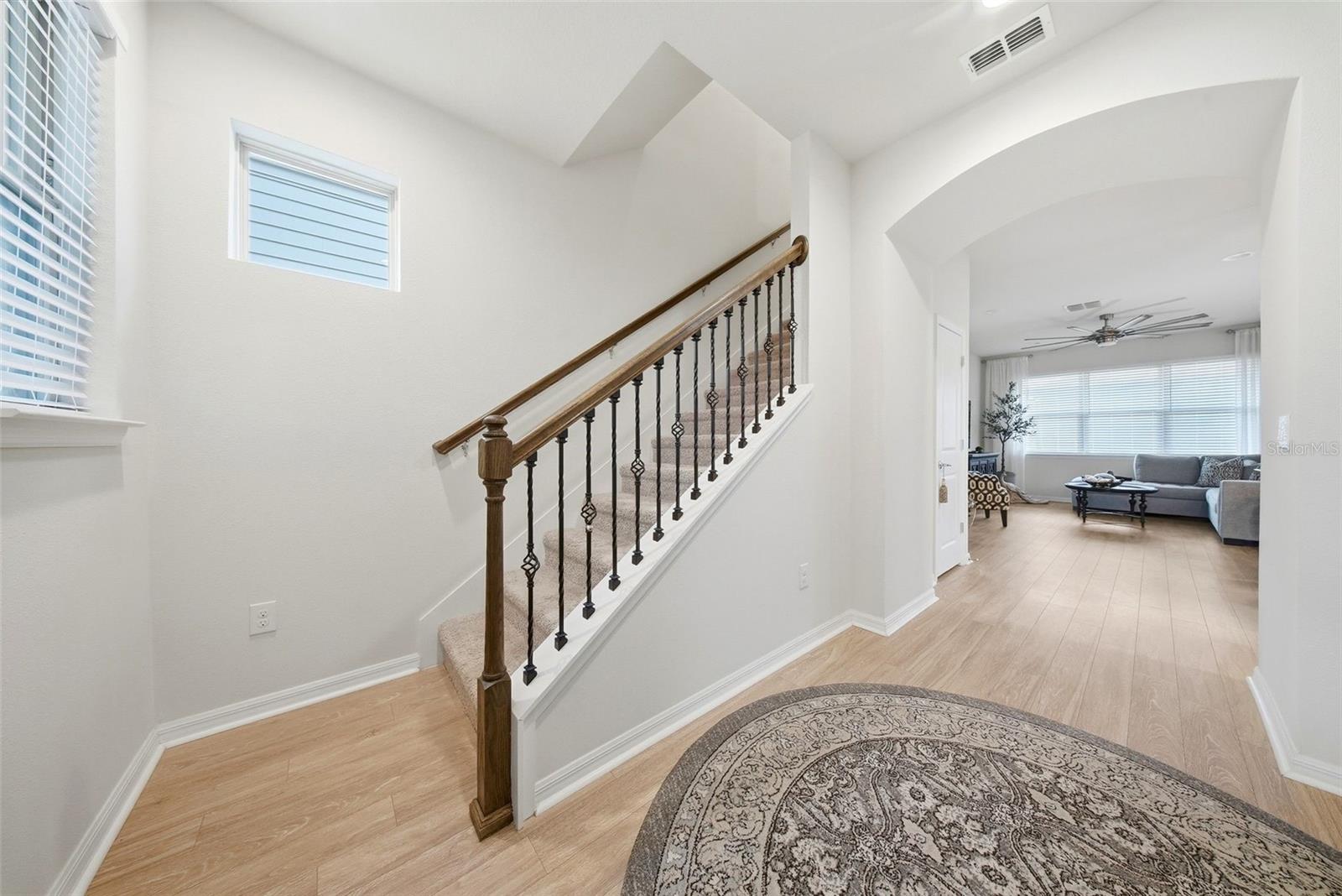 5920 VILLAGE CENTER DR, LITHIA, FL, 33547
