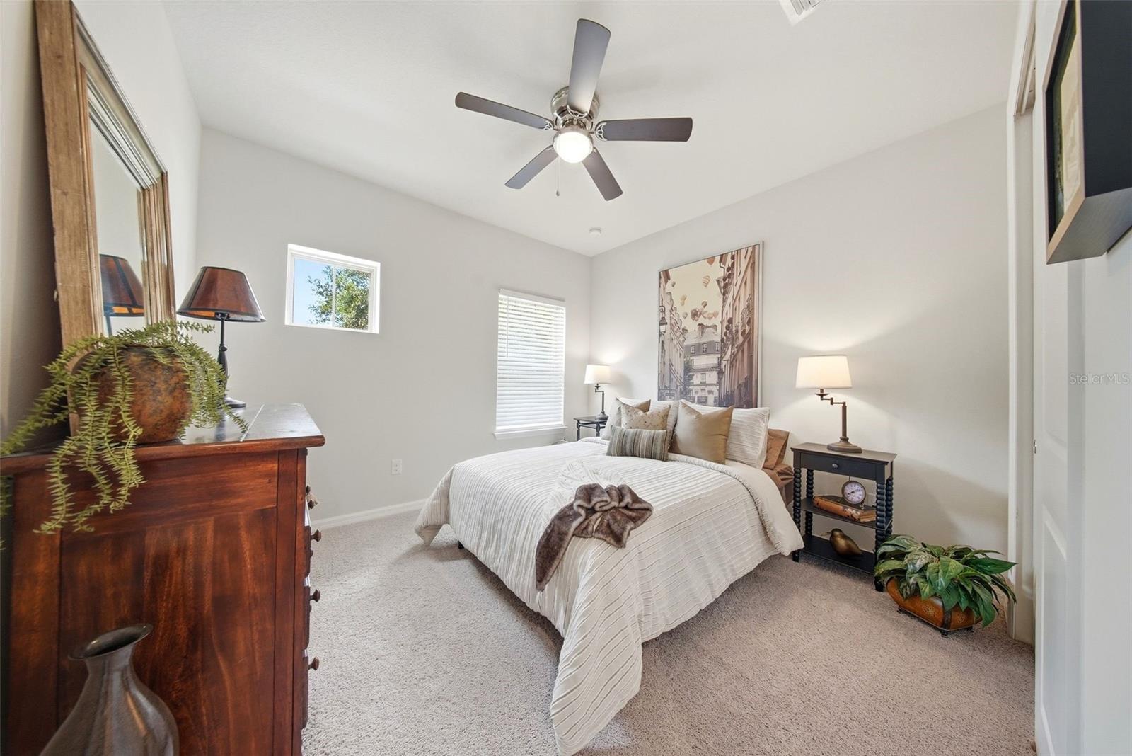 5920 VILLAGE CENTER DR, LITHIA, FL, 33547
