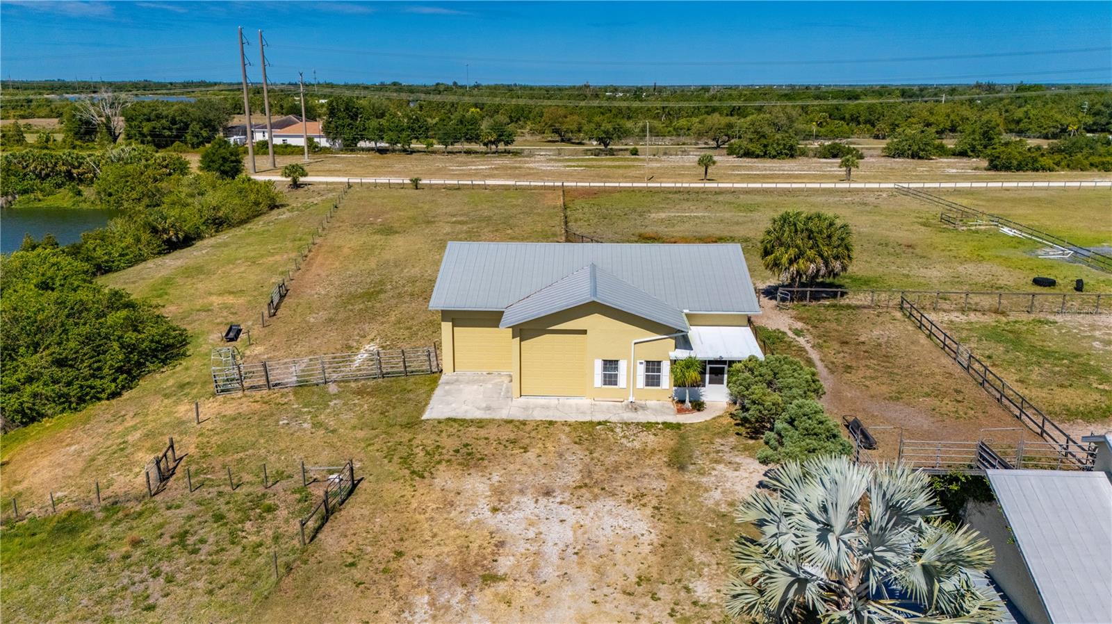 38780 WASHINGTON LOOP RD, PUNTA GORDA, FL, 33982