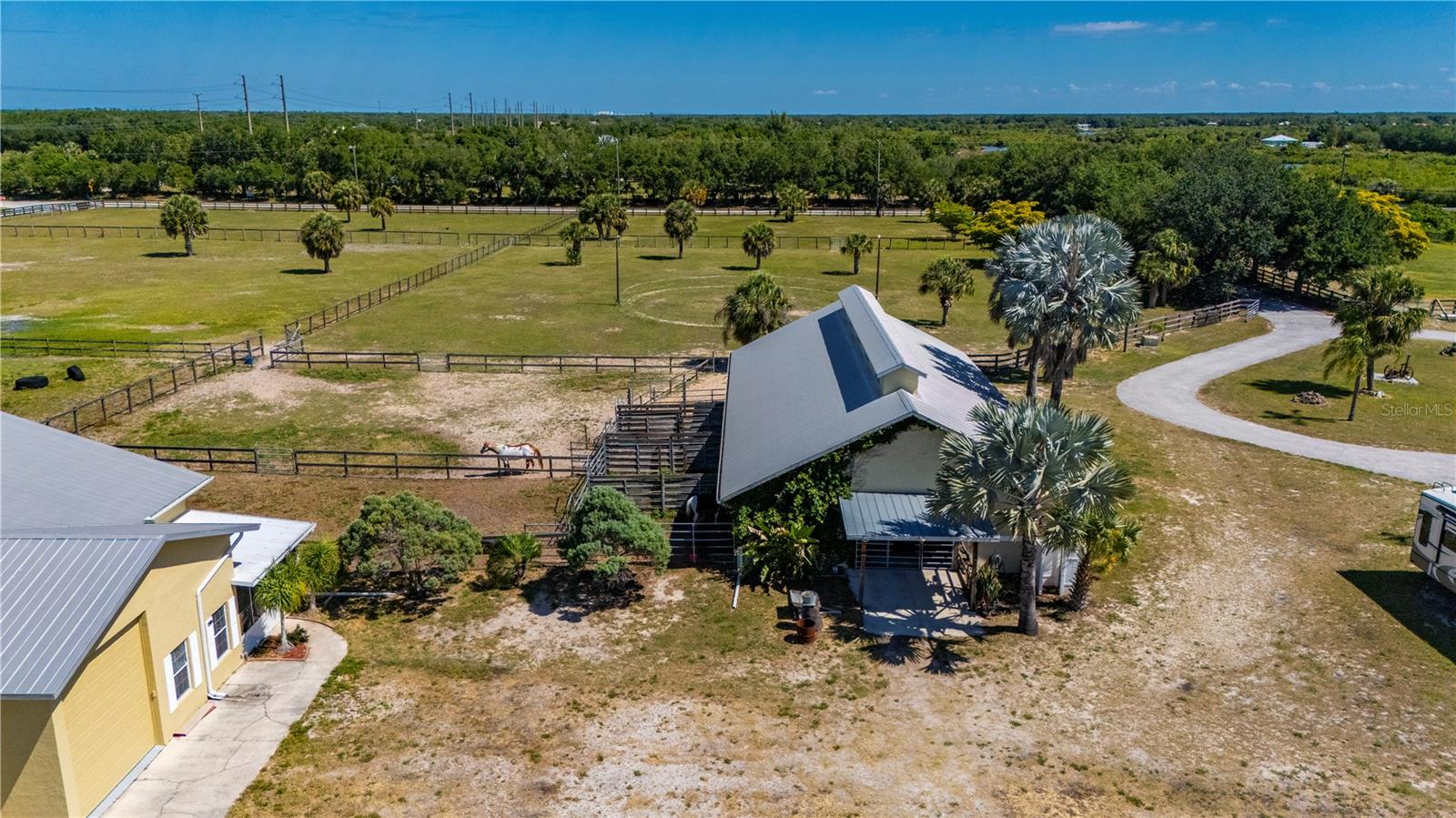 38780 WASHINGTON LOOP RD, PUNTA GORDA, FL, 33982