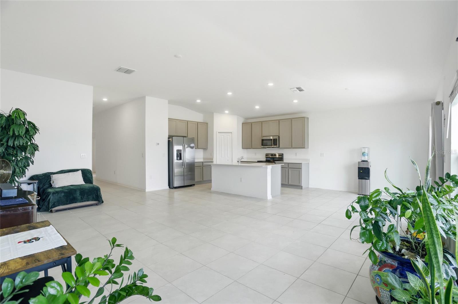 740 TROTTERS DR, EAGLE LAKE, FL, 33839