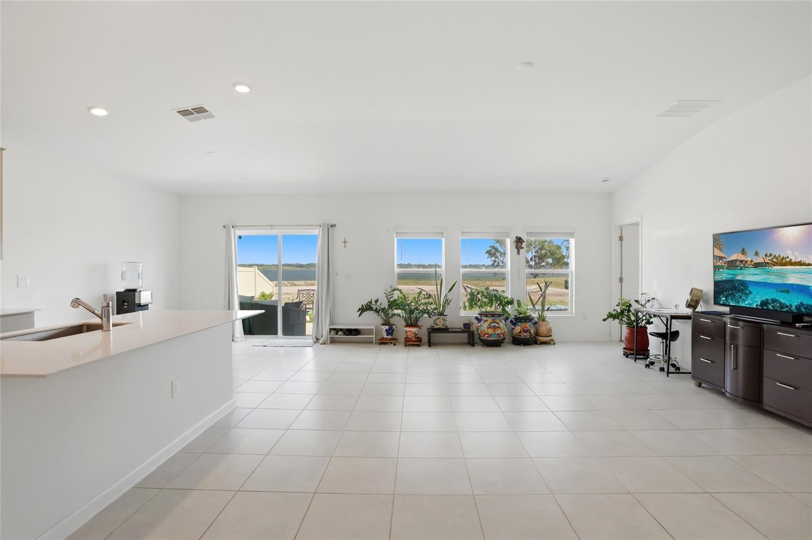 740 TROTTERS DR, EAGLE LAKE, FL, 33839