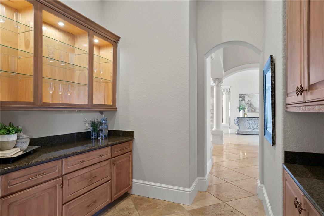6308 MARBELLA BLVD, APOLLO BEACH, FL, 33572