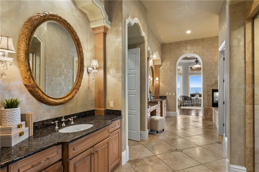 6308 MARBELLA BLVD, APOLLO BEACH, FL, 33572