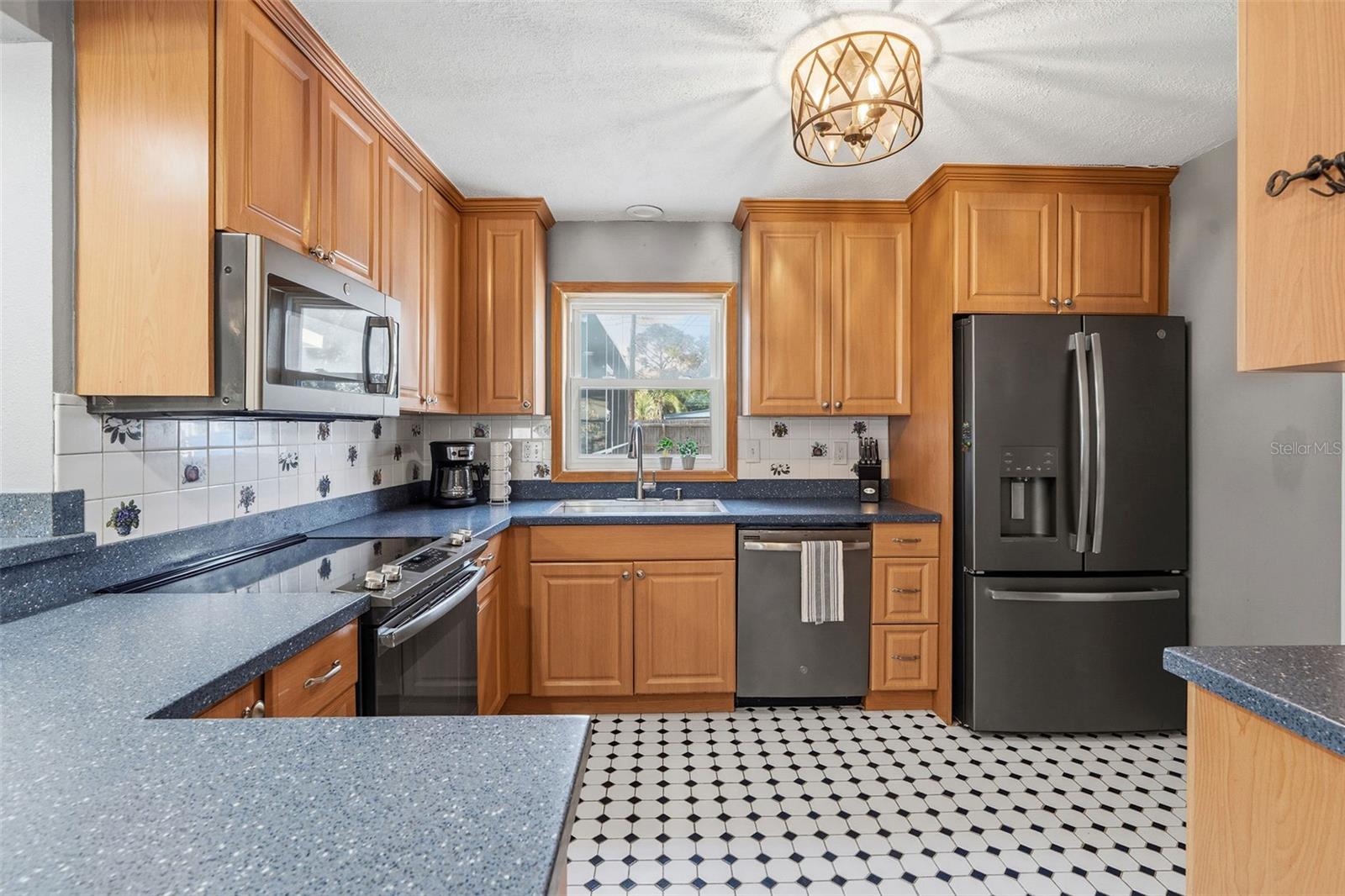 4333 71ST AVE N, PINELLAS PARK, FL, 33781