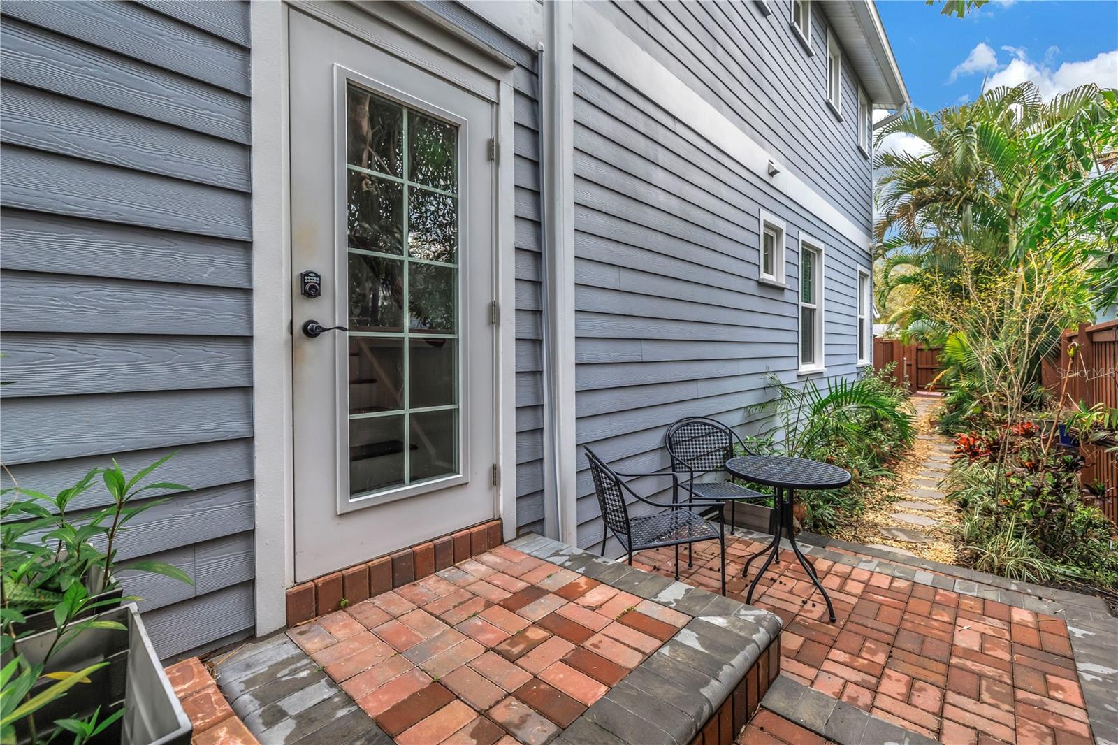 436 12TH AVE NE, ST PETERSBURG, FL, 33701