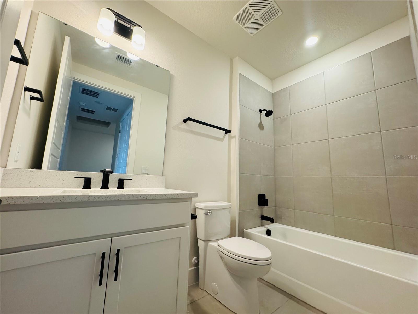 328 CENTER LAKE LN #A-4, OVIEDO, FL, 32765